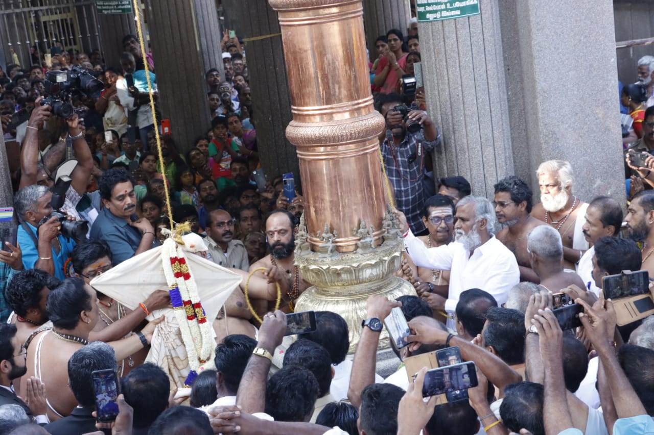Devotees throng Mondaikad temple as annual "Koda" festival begins